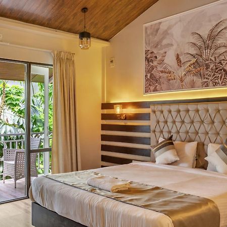 Skon Morjim Beach Resort By Orion Hotels Velha Goa Exterior foto